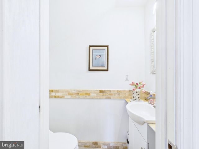 404 W COOVER ST, Mechanicsburg, PA 17055