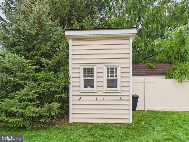 404 W COOVER ST, Mechanicsburg, PA 17055