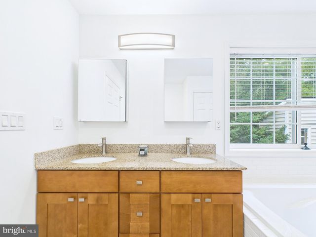 404 W COOVER ST, Mechanicsburg, PA 17055