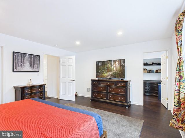 404 W COOVER ST, Mechanicsburg, PA 17055