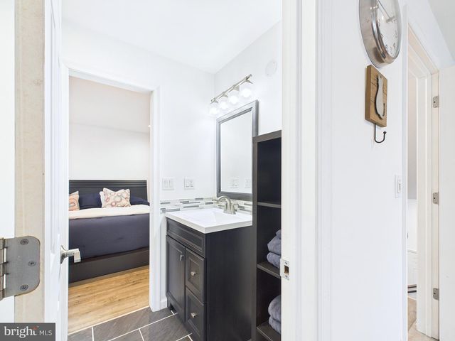 404 W COOVER ST, Mechanicsburg, PA 17055