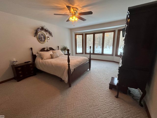 51658 Colonial Drive, Shelby Twp, MI 48316