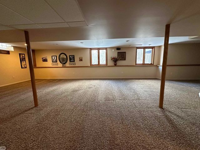 51658 Colonial Drive, Shelby Twp, MI 48316