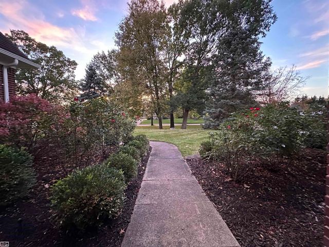 51658 Colonial Drive, Shelby Twp, MI 48316