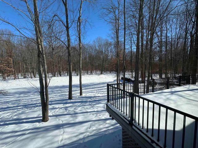 51658 Colonial Drive, Shelby Twp, MI 48316