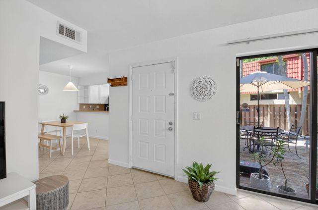 8057 Severn Drive A, Boca Raton, FL 33433