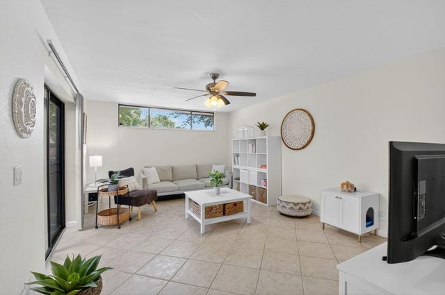 8057 Severn Drive A, Boca Raton, FL 33433