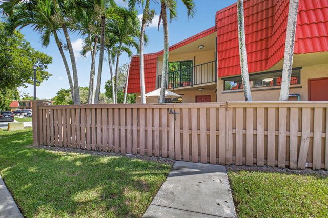 8057 Severn Drive A, Boca Raton, FL 33433
