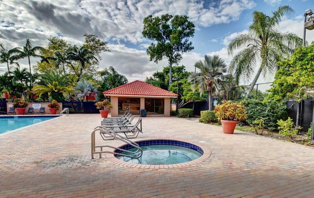 8057 Severn Drive A, Boca Raton, FL 33433