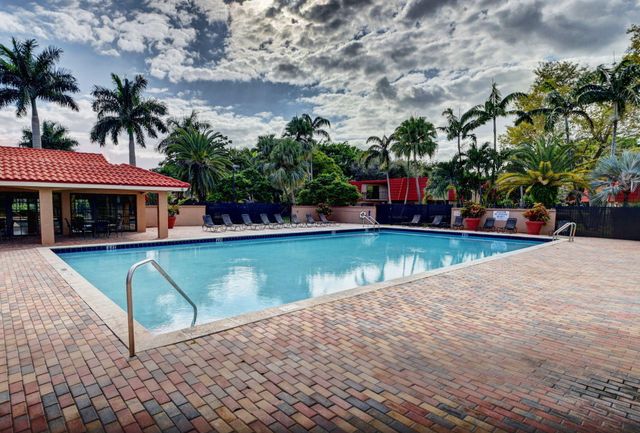 8057 Severn Drive A, Boca Raton, FL 33433