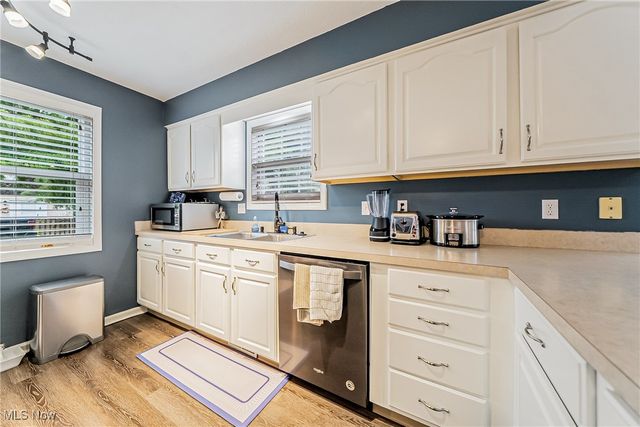 3886 Commodore Cove E, Reminderville, OH 44202