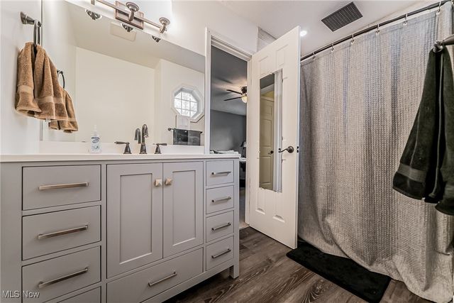 3886 Commodore Cove E, Reminderville, OH 44202