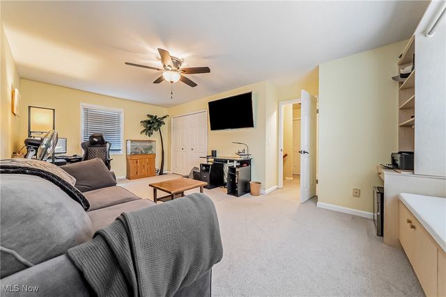 3886 Commodore Cove E, Reminderville, OH 44202