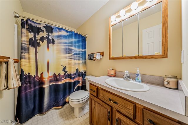 3886 Commodore Cove E, Reminderville, OH 44202