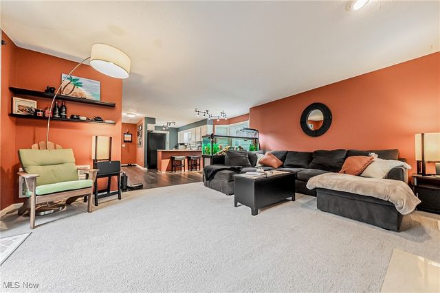 3886 Commodore Cove E, Reminderville, OH 44202