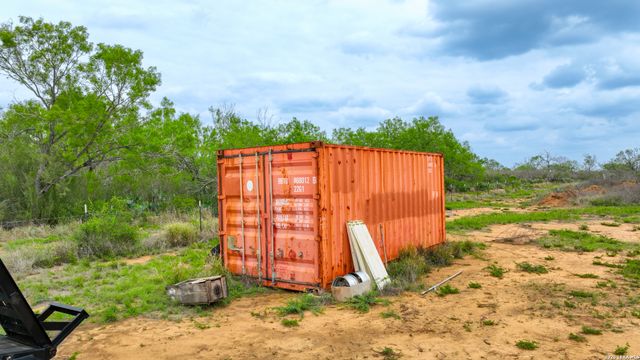 16763 Fm 1333, Charlotte, TX 78011
