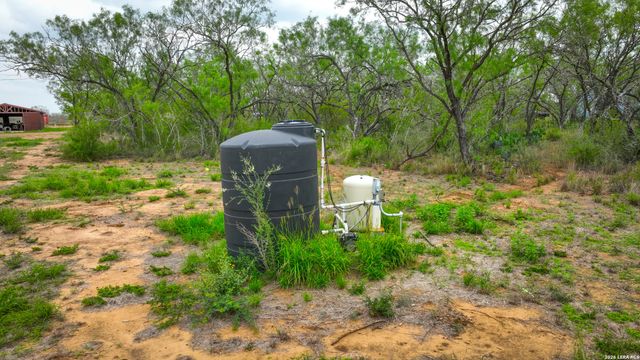 16763 Fm 1333, Charlotte, TX 78011