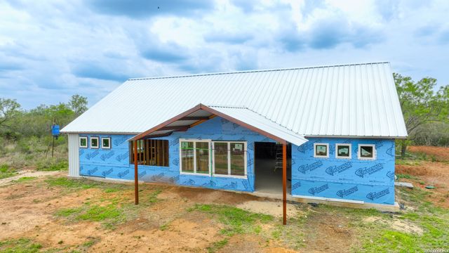 16763 Fm 1333, Charlotte, TX 78011