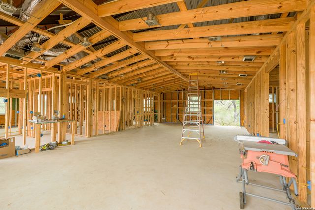 16763 Fm 1333, Charlotte, TX 78011