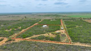 16763 Fm 1333, Charlotte, TX 78011