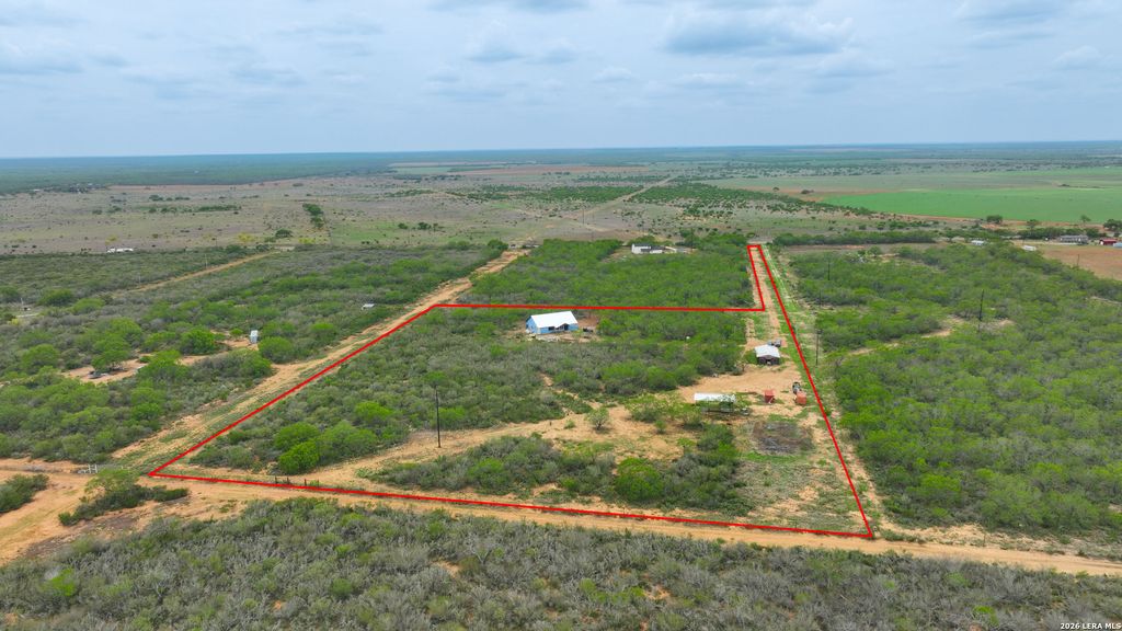 16763 Fm 1333, Charlotte, TX 78011