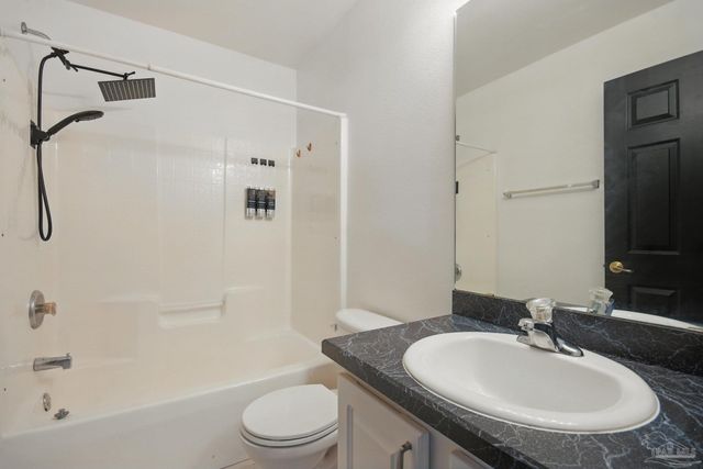 627 Saleta St, Pensacola, FL 32534