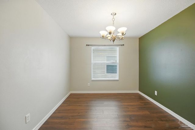 627 Saleta St, Pensacola, FL 32534