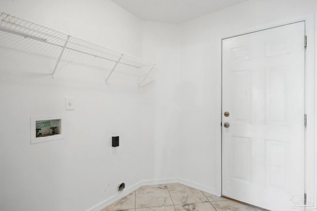 627 Saleta St, Pensacola, FL 32534