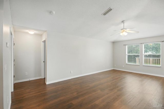 627 Saleta St, Pensacola, FL 32534