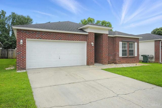 627 Saleta St, Pensacola, FL 32534