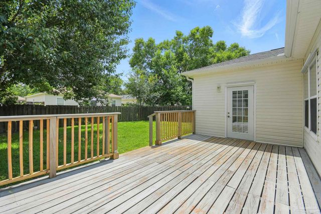 627 Saleta St, Pensacola, FL 32534