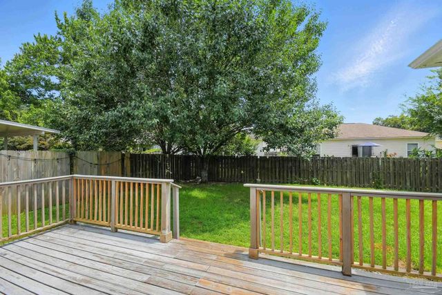 627 Saleta St, Pensacola, FL 32534