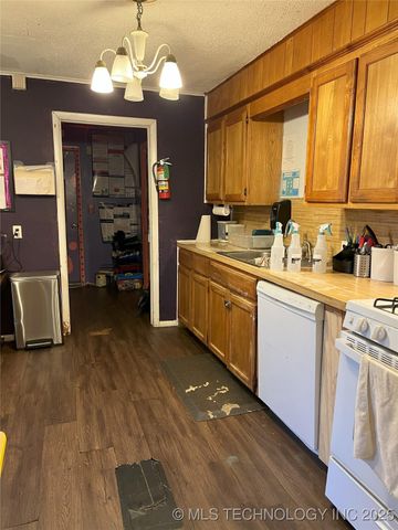 608 NE 5th Street, Stigler, OK 74462
