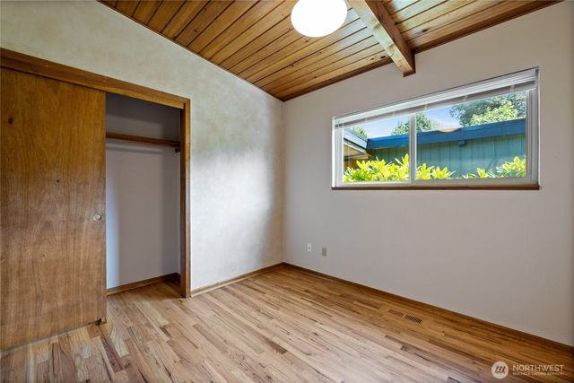 29815 10th Avenue SW, Federal Way, WA 98023