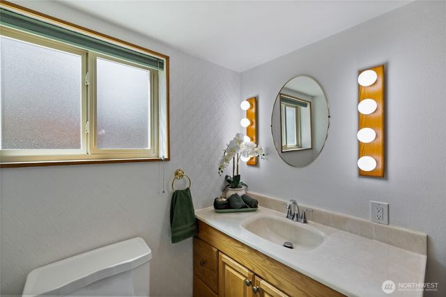 29815 10th Avenue SW, Federal Way, WA 98023