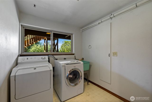 29815 10th Avenue SW, Federal Way, WA 98023