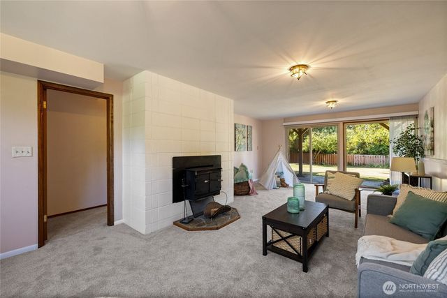 29815 10th Avenue SW, Federal Way, WA 98023