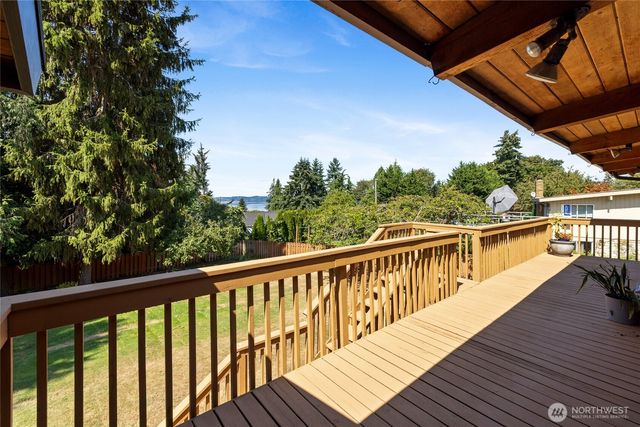 29815 10th Avenue SW, Federal Way, WA 98023