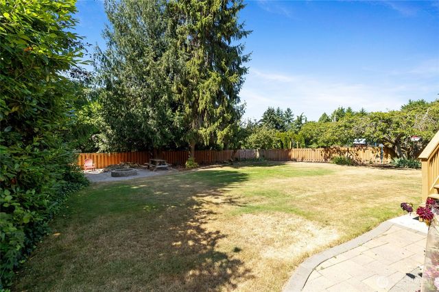 29815 10th Avenue SW, Federal Way, WA 98023