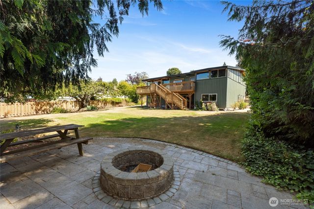 29815 10th Avenue SW, Federal Way, WA 98023
