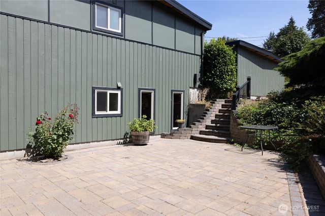 29815 10th Avenue SW, Federal Way, WA 98023