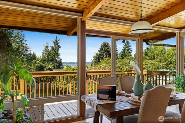 29815 10th Avenue SW, Federal Way, WA 98023