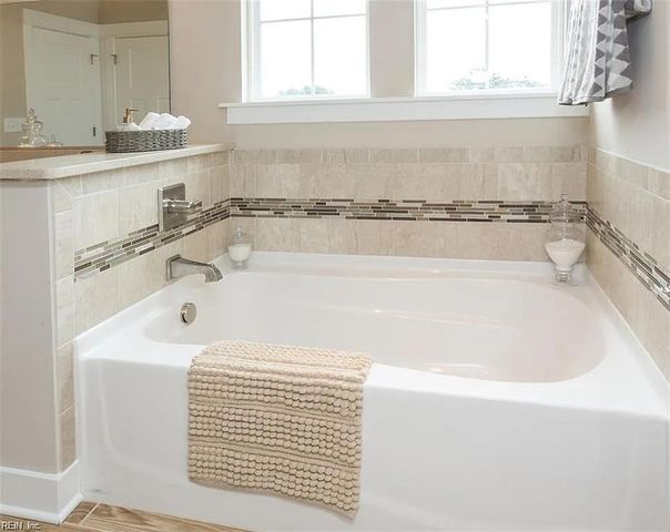222 Tassell CRES, Suffolk, VA 23434