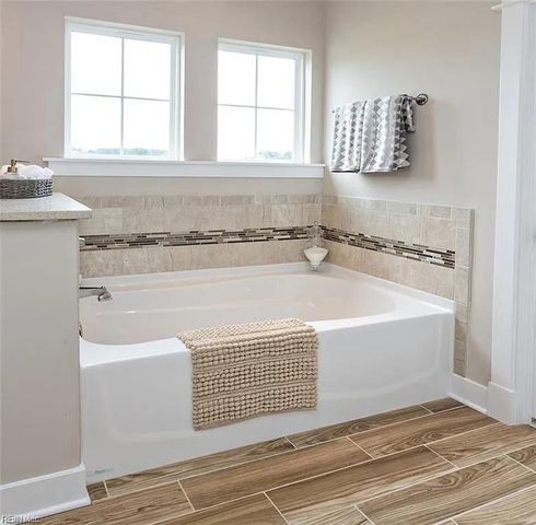 222 Tassell CRES, Suffolk, VA 23434