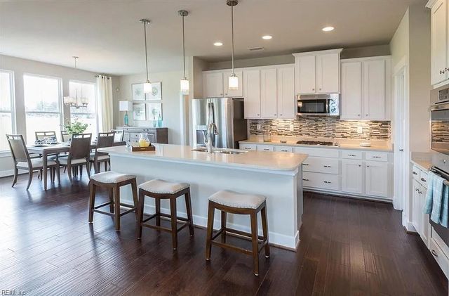 222 Tassell CRES, Suffolk, VA 23434