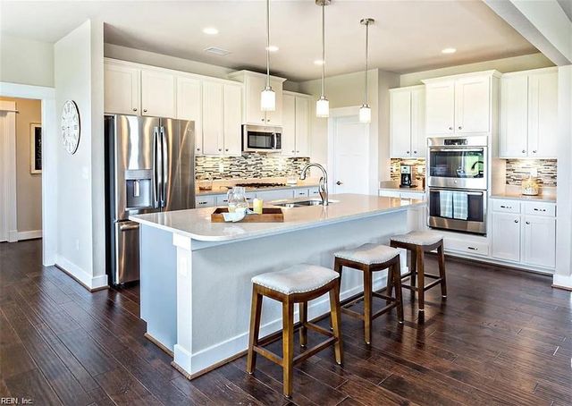 222 Tassell CRES, Suffolk, VA 23434