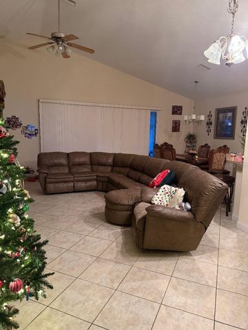 1609 S DAYTONA AVENUE, Flagler Beach, FL 32136