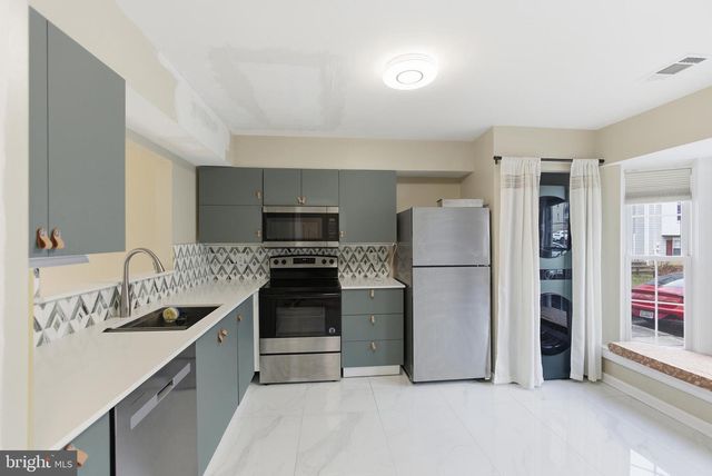 14804 LONDON LN, Bowie, MD 20715