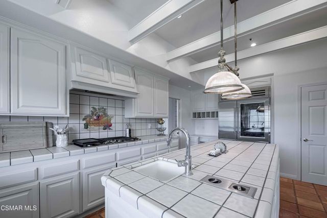 11300 Highridge Court, Camarillo, CA 93012