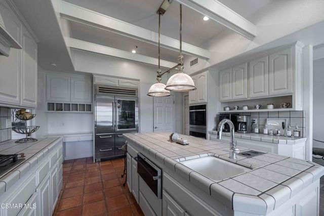 11300 Highridge Court, Camarillo, CA 93012